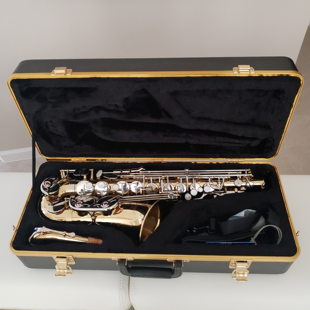 Selmer Saxophone AS500